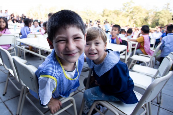 En El Primer Día De Clases En Las Escuelas, Kicillof Destacó El Lugar ...